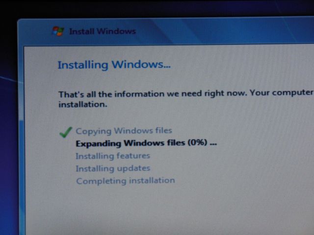 Installing Windows 7 on the R61i
