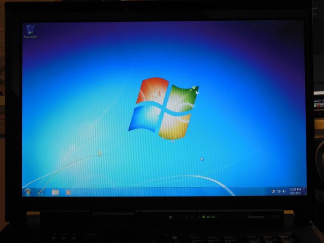 Fresh Windows 7 install on the R61i
Time for some toolbars! >:)
